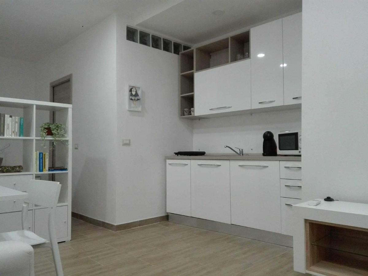 Al Centro Di Cagliari Apartamento Exterior foto