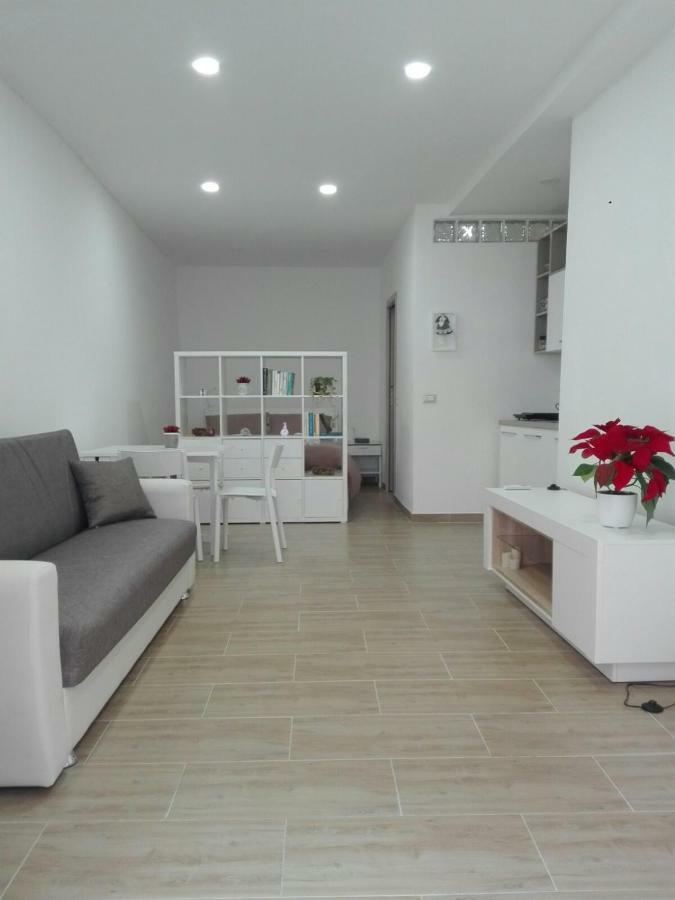 Al Centro Di Cagliari Apartamento Exterior foto