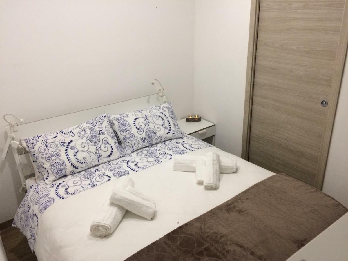 Al Centro Di Cagliari Apartamento Exterior foto