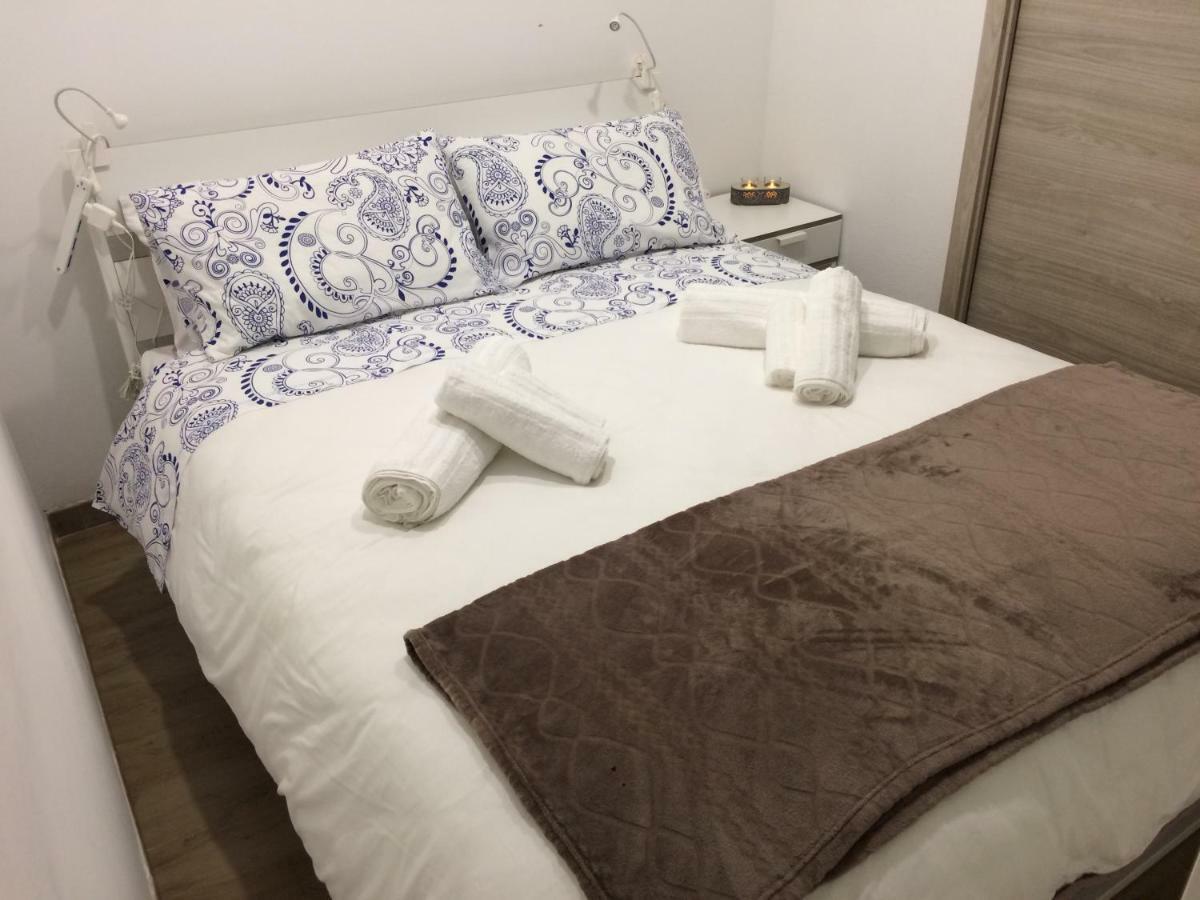 Al Centro Di Cagliari Apartamento Exterior foto